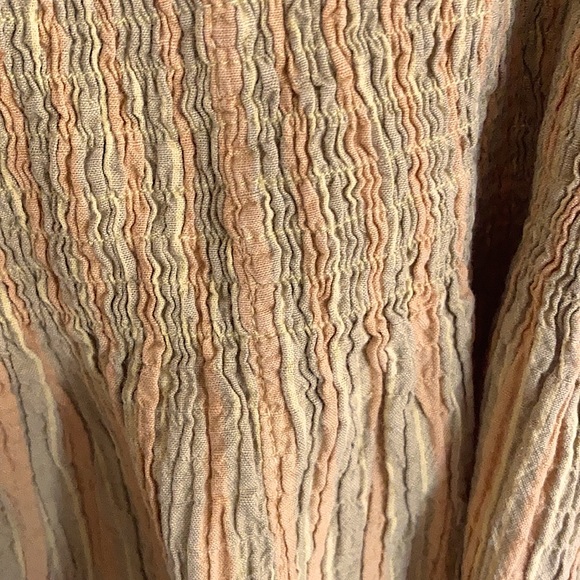 Smocked top with shoulder ties from Reserva Natural - Picture 4 of 4